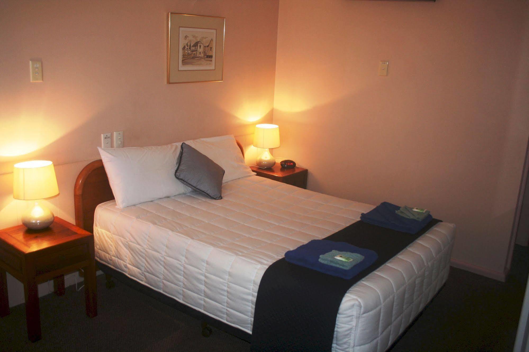 Civic Motel Grafton Bagian luar foto